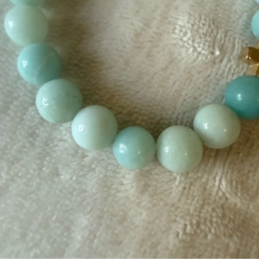 Elegant Beaded Bracelet with Cross Accent